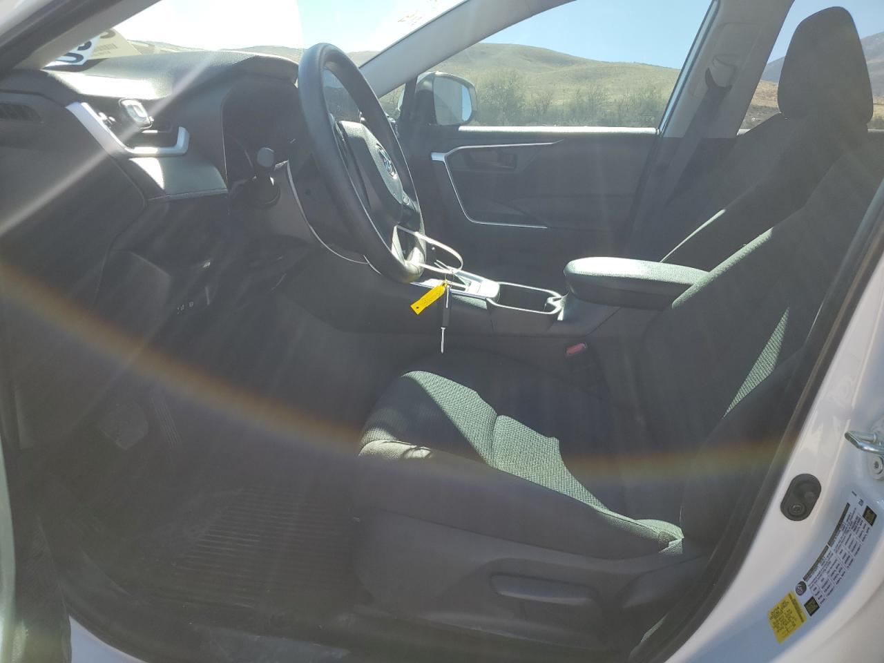 2025 Toyota RAV 4 - zdjęcie 7