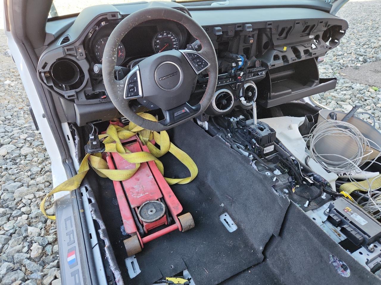 2022 Chevrolet Camaro Zl1 - zdjęcie 8