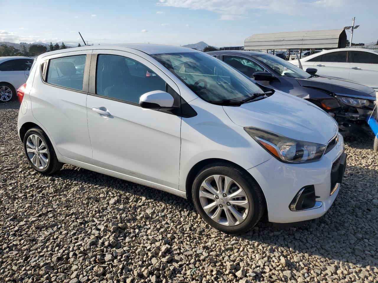 2017 Chevrolet Spark - zdjęcie 4