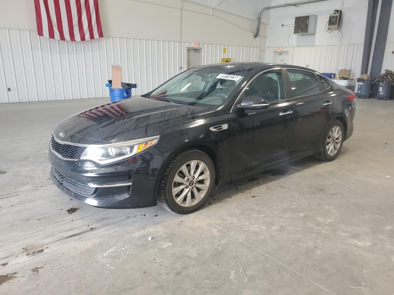 2017 Kia Optima - zdjęcie główne