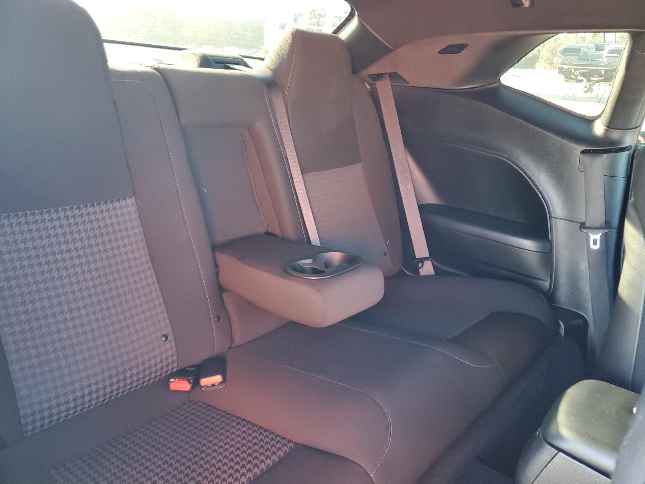 2022 Dodge Challenger Gt - zdjęcie 10