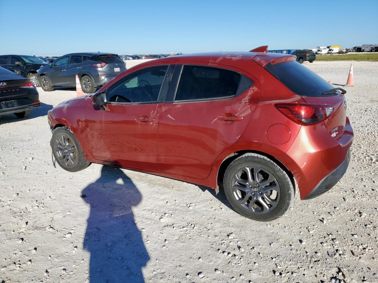 2020 Toyota Yaris - zdjęcie 2