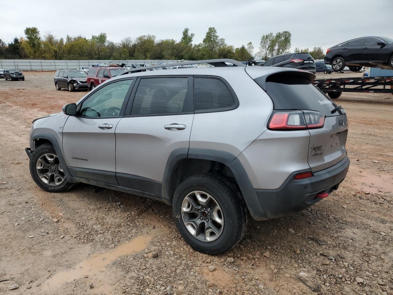 2019 Jeep Cherokee Trailhawk - zdjęcie 2