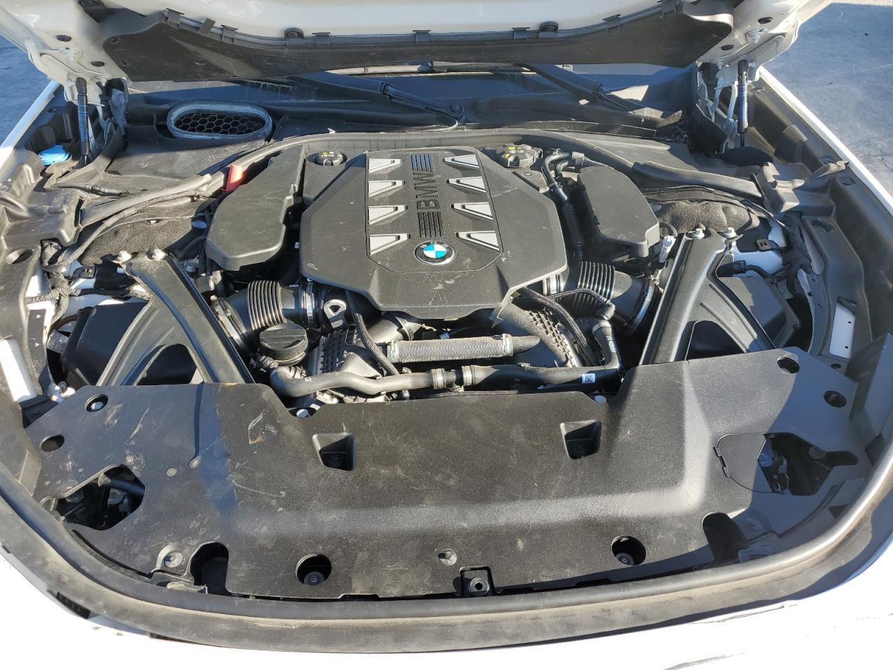 2023 BMW 760 Xi - zdjęcie 11