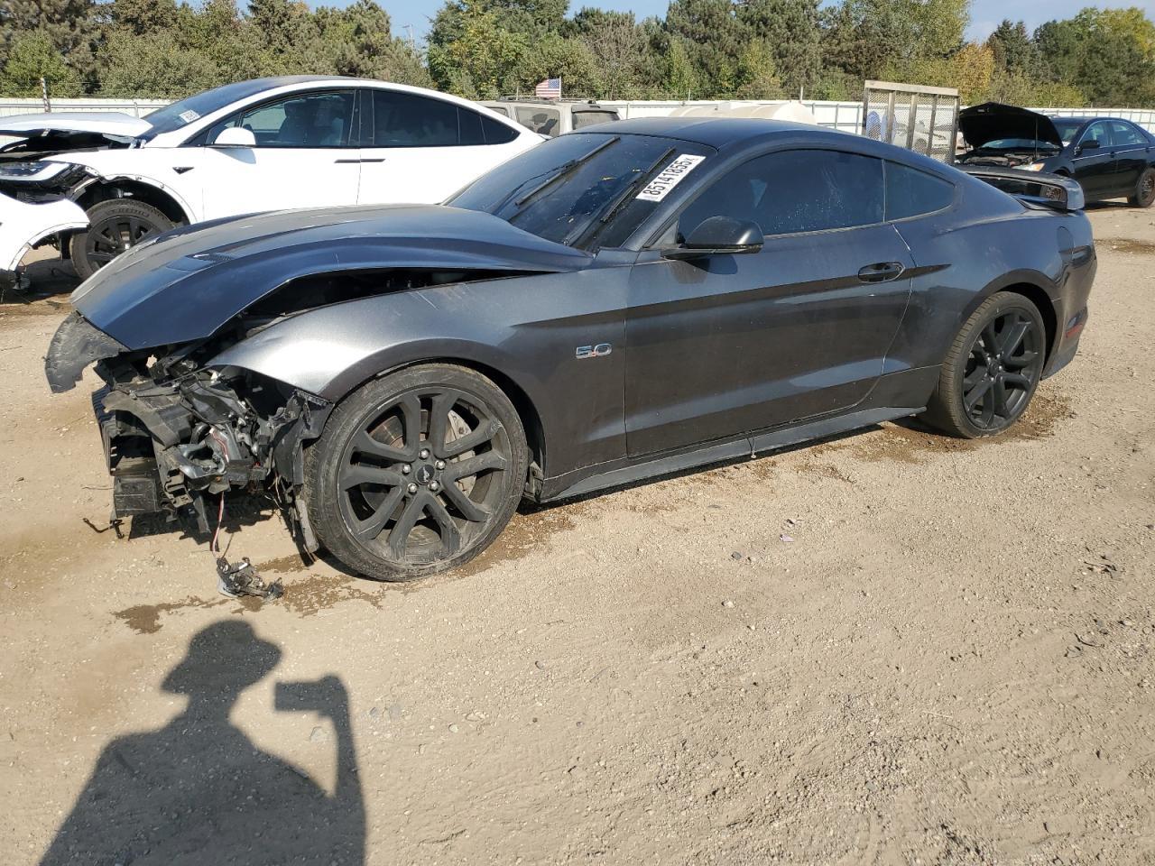2019 Ford Mustang Gt - zdjęcie główne