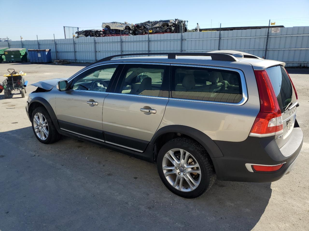 2016 Volvo Xc70 T5 Premier - zdjęcie 2