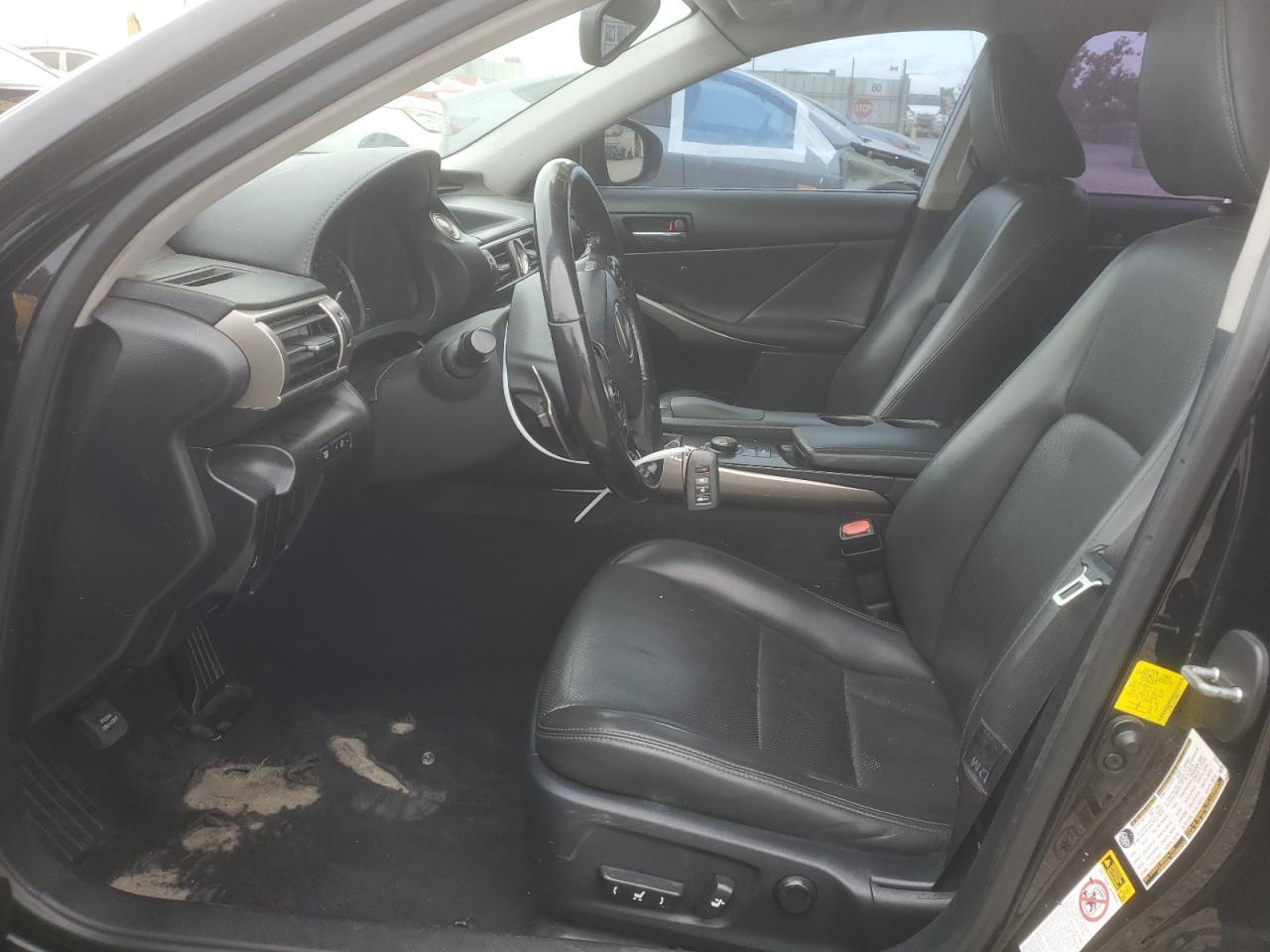 2016 Lexus IS - zdjęcie 7