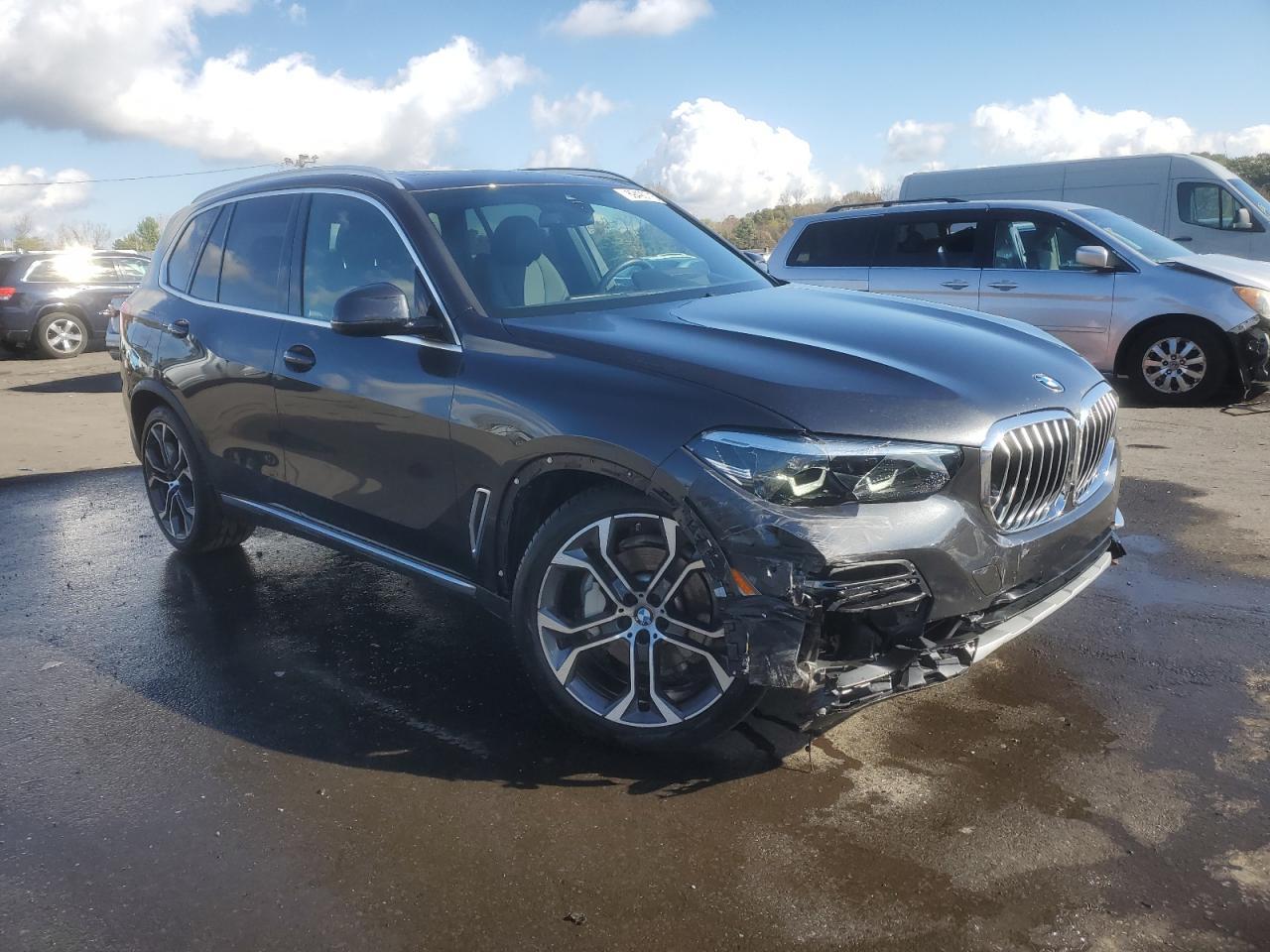 2022 BMW X5 xDrive40I - zdjęcie 4