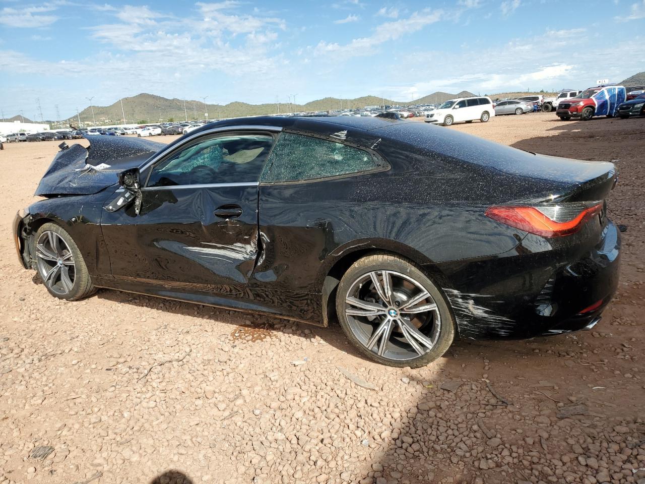 2024 BMW Seria 4 - zdjęcie 2