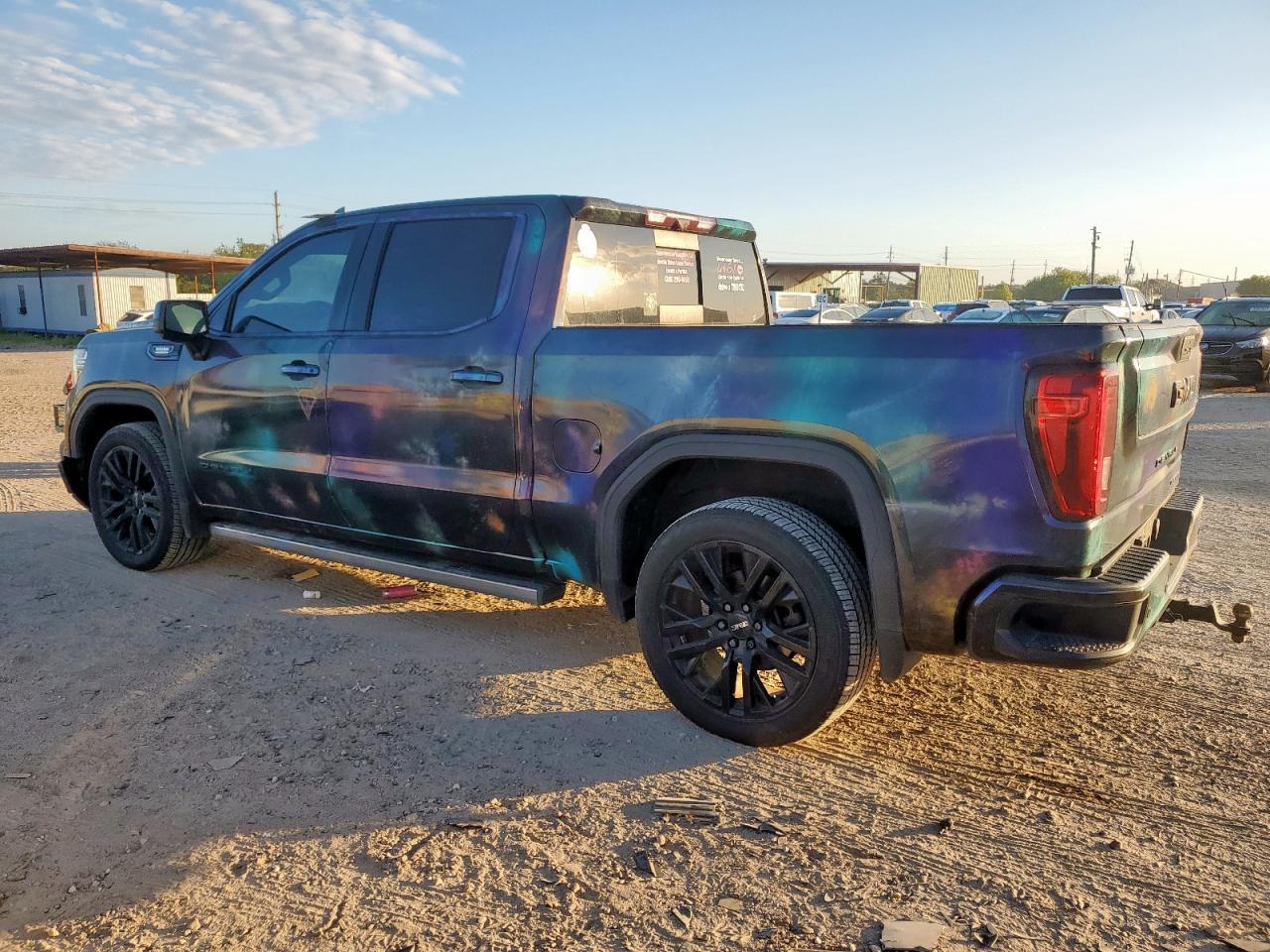 2021 GMC Sierra - zdjęcie 2