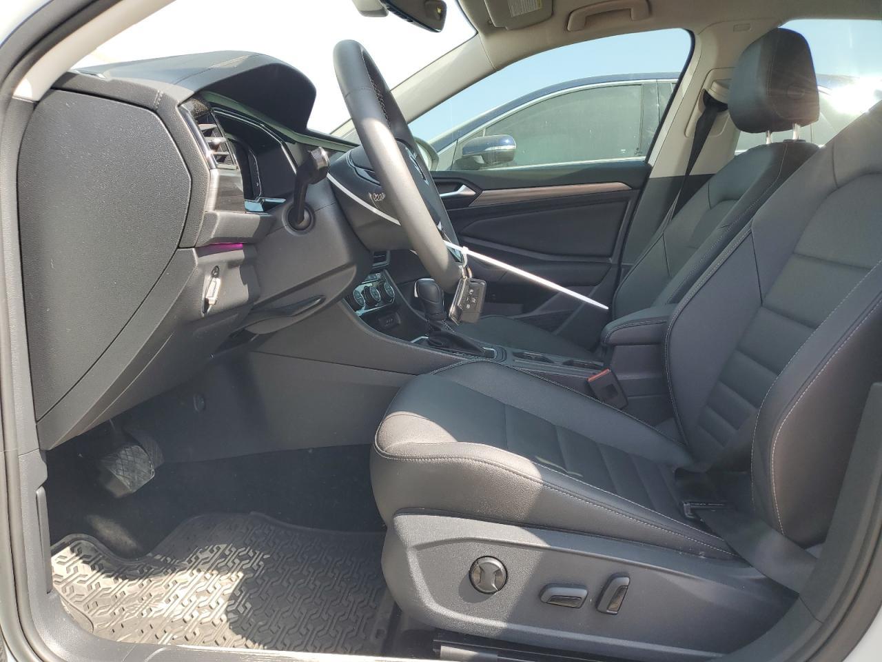 2021 Volkswagen Jetta - zdjęcie 7