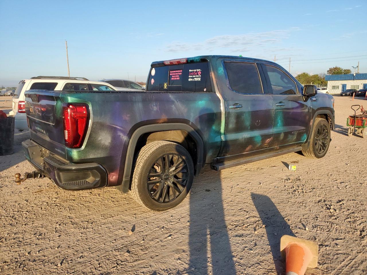 2021 GMC Sierra - zdjęcie 3