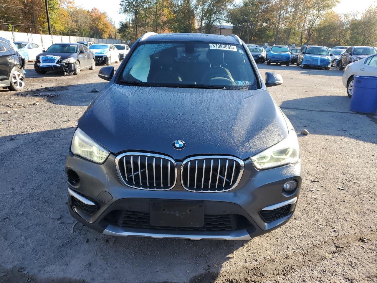 2017 BMW X1 - zdjęcie 5