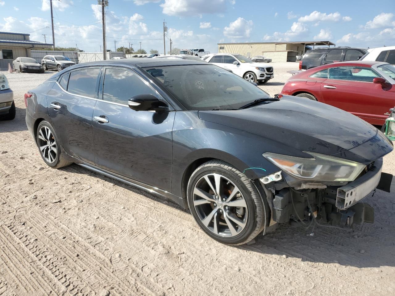 2017 Nissan Maxima - zdjęcie 4