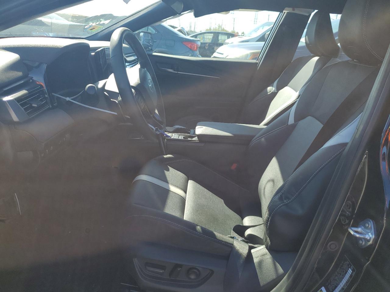 2025 Toyota Camry Xse - zdjęcie 7