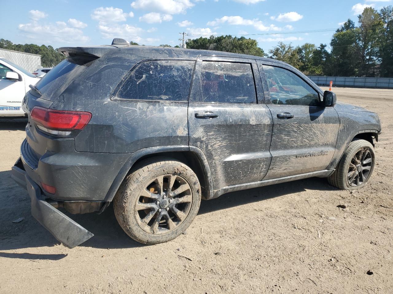 2018 Jeep Grand Cherokee Laredo - zdjęcie 3