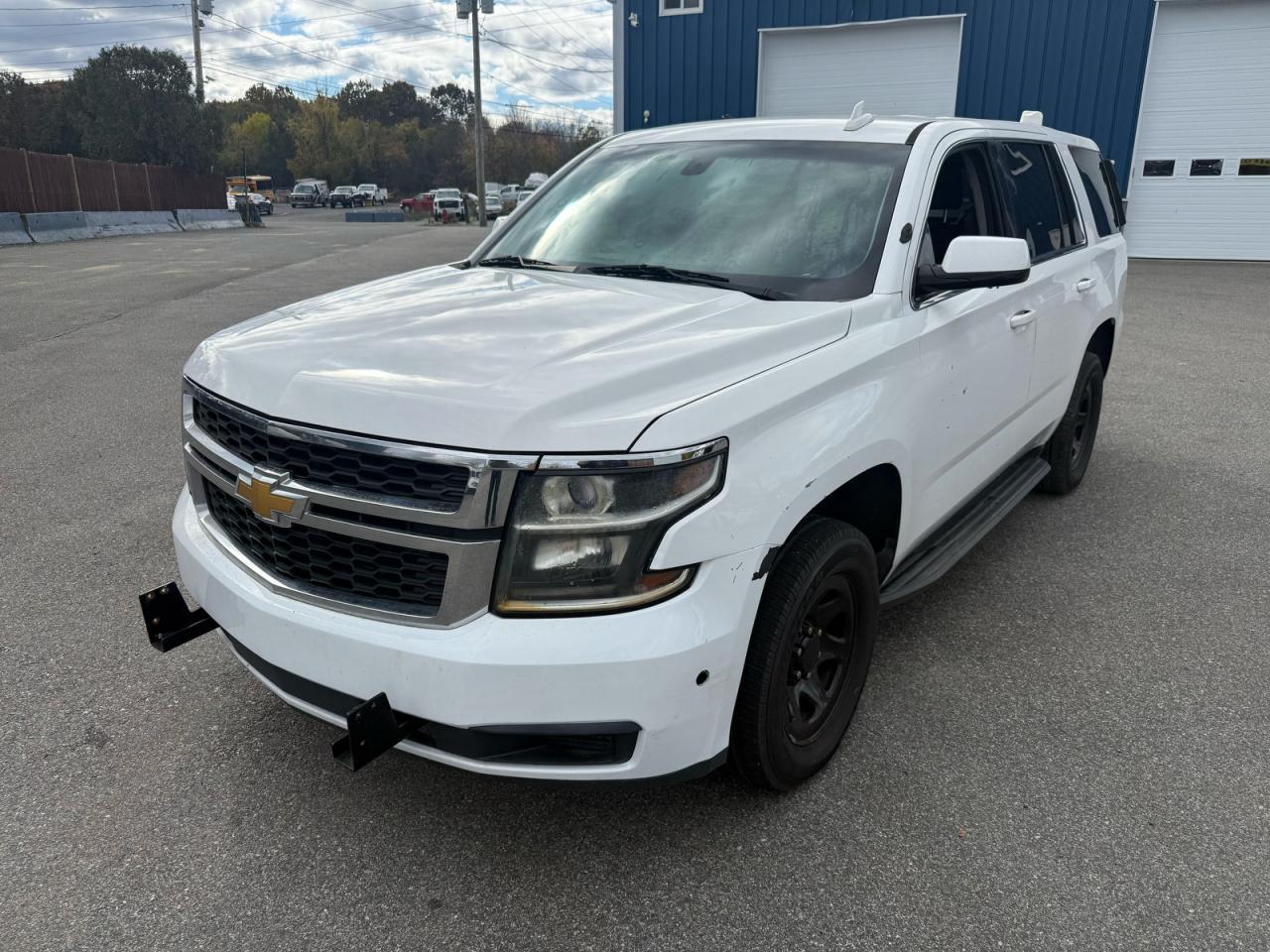 2017 Chevrolet Tahoe - zdjęcie 2
