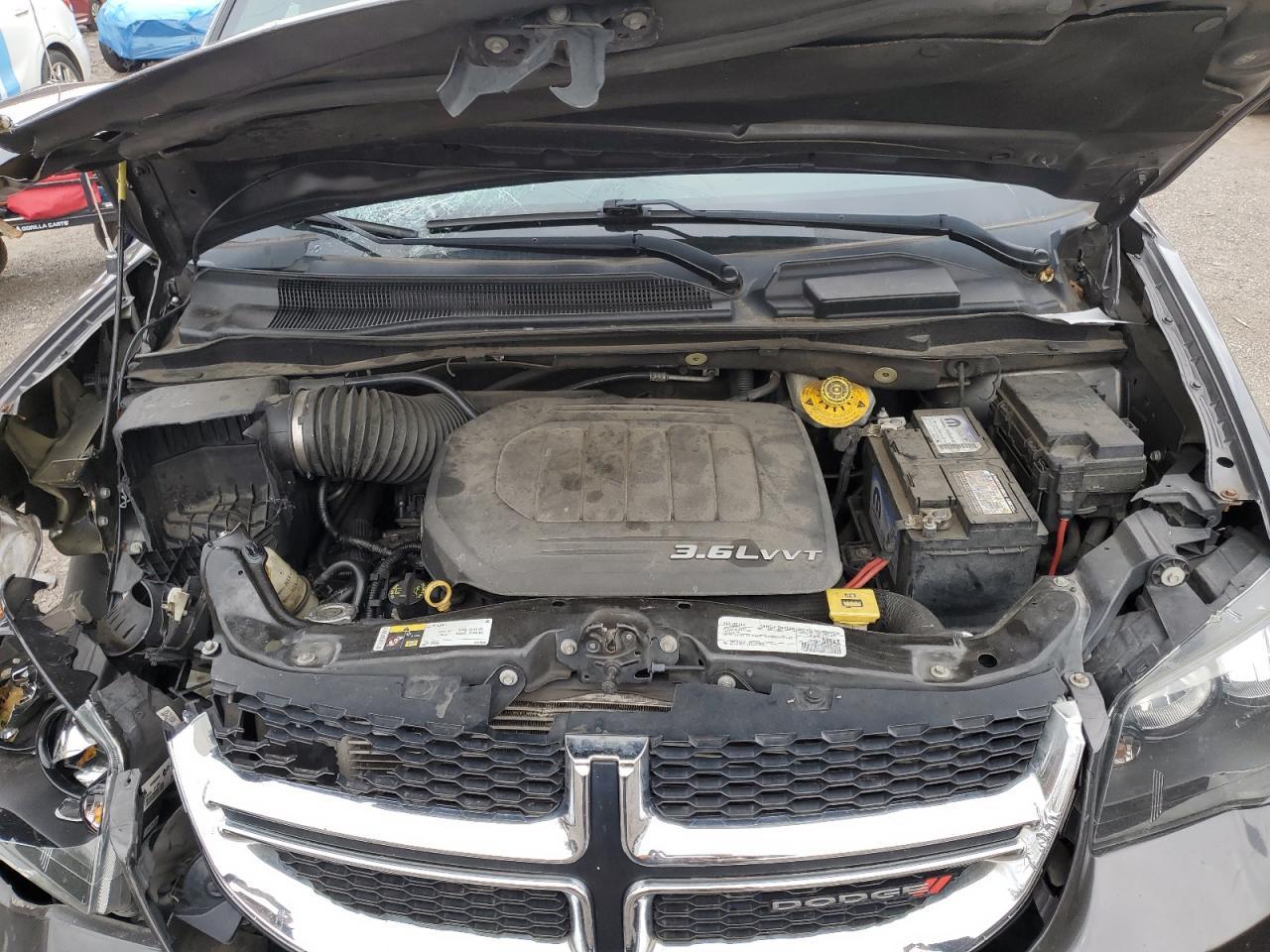 2016 Dodge Caravan - zdjęcie 12