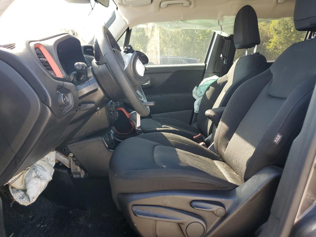 2019 Jeep Renegade - zdjęcie 7
