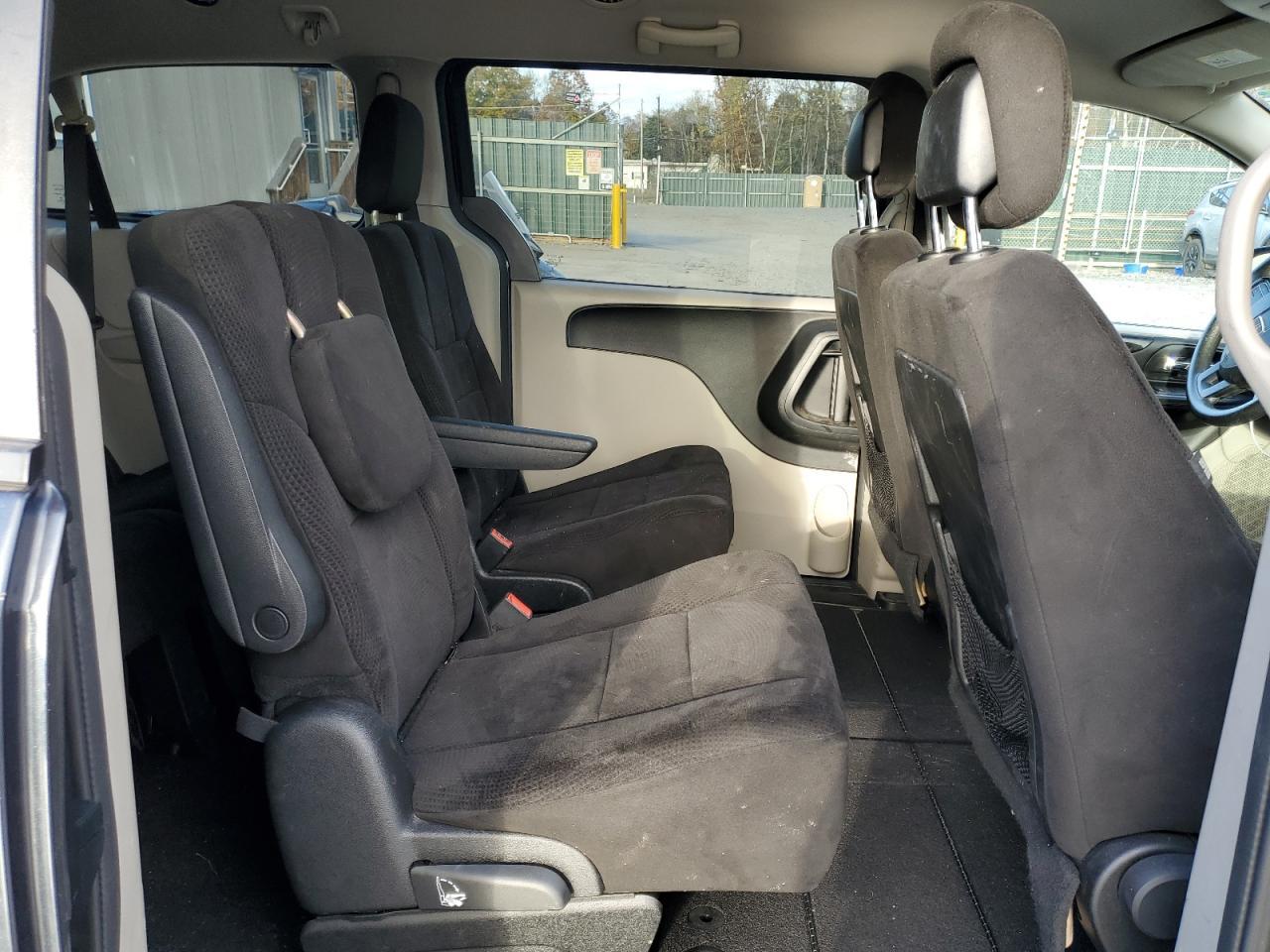 2013 Dodge Caravan - zdjęcie 11