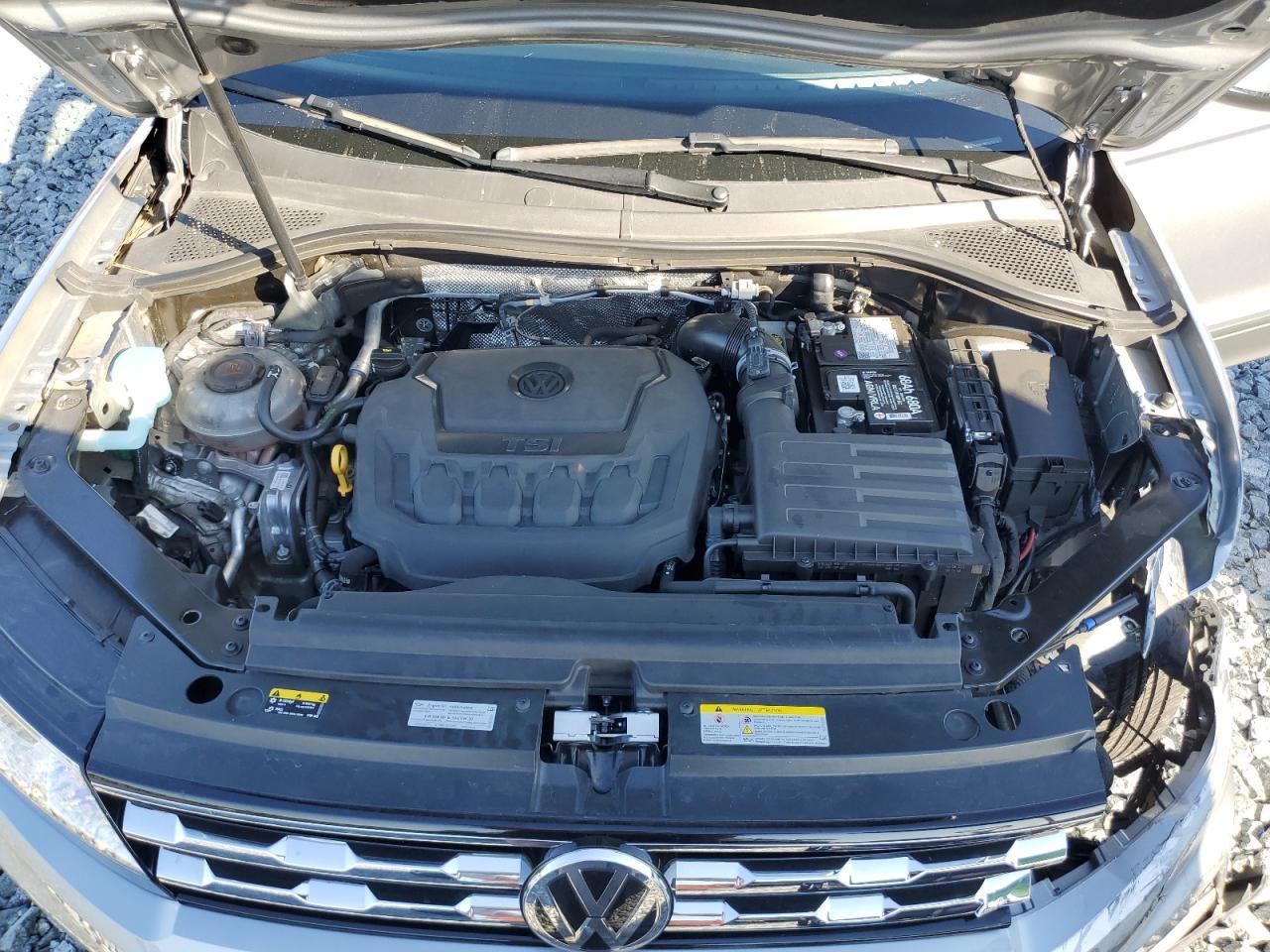 2021 Volkswagen Tiguan - zdjęcie 11