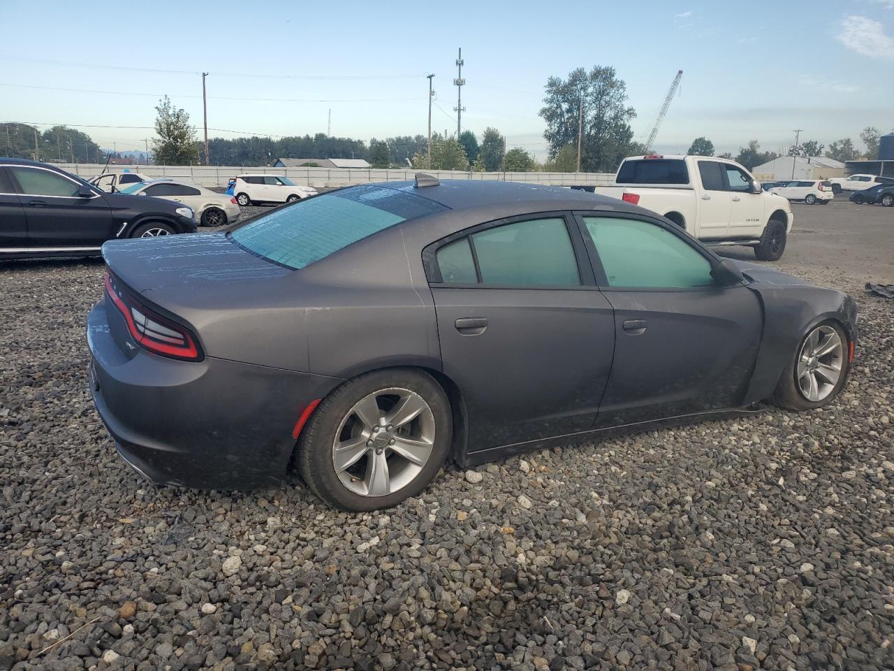 2016 Dodge Charger Sxt - zdjęcie 3