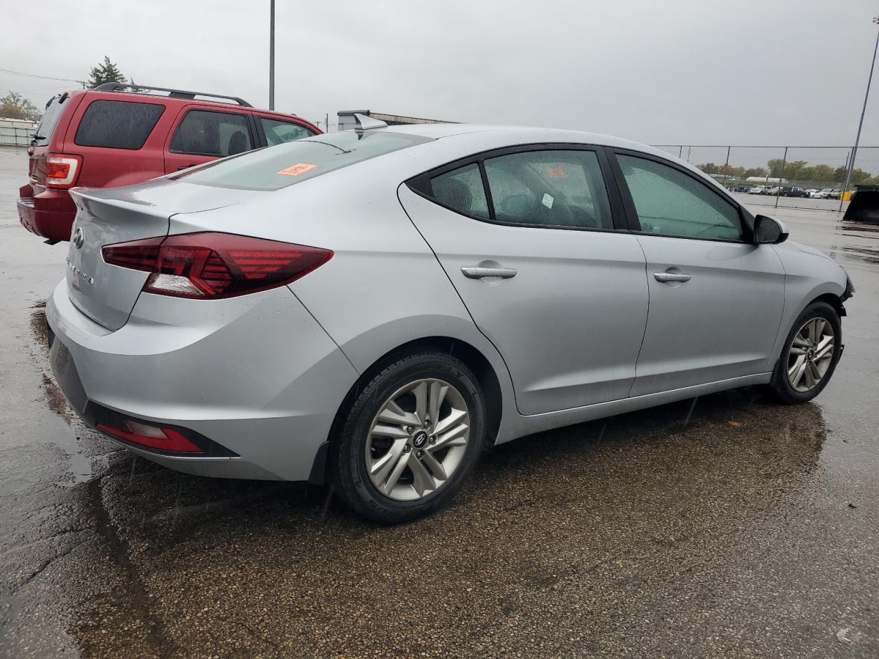 2020 Hyundai Elantra - zdjęcie 3