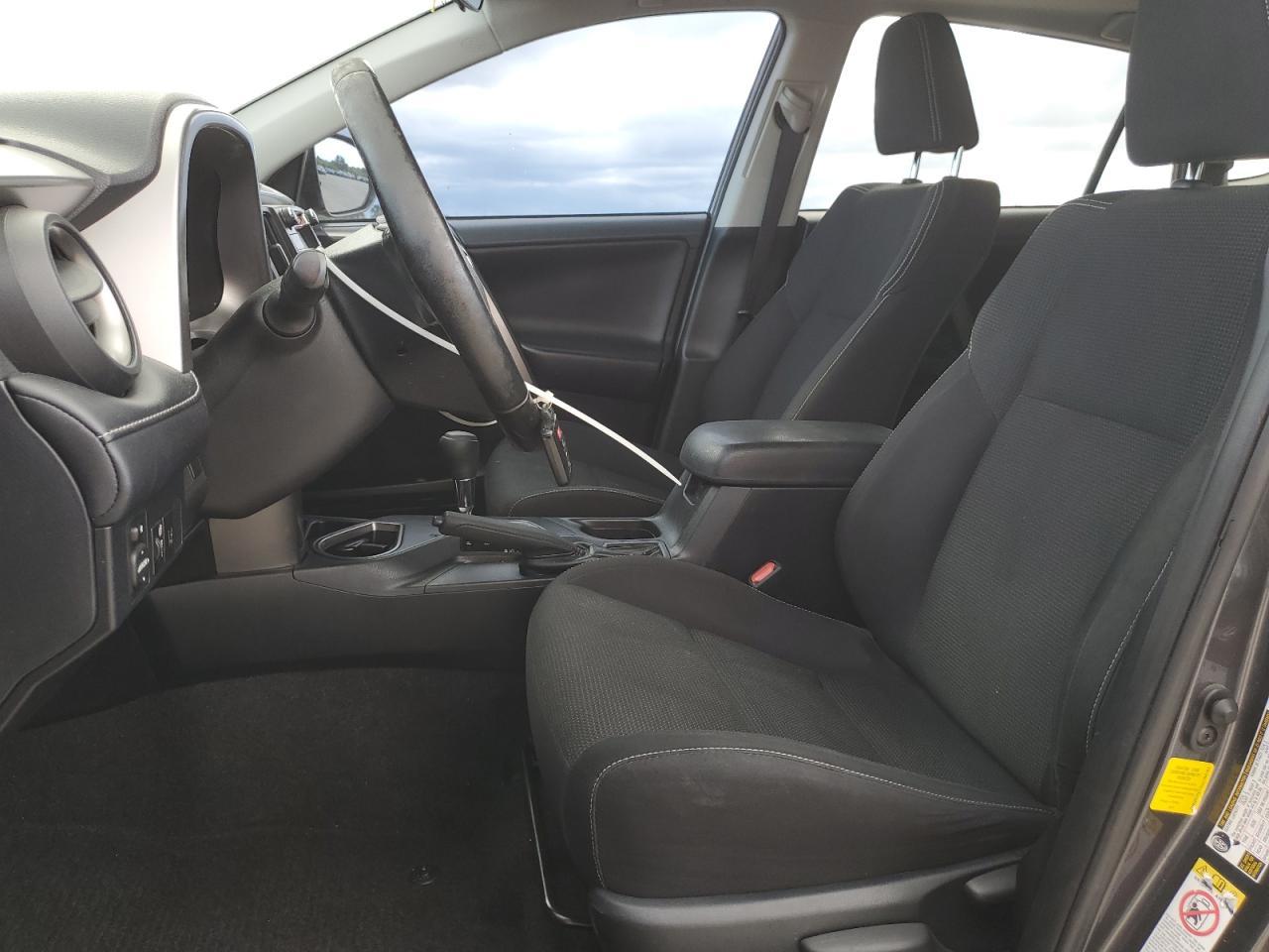 2018 Toyota RAV 4 - zdjęcie 7