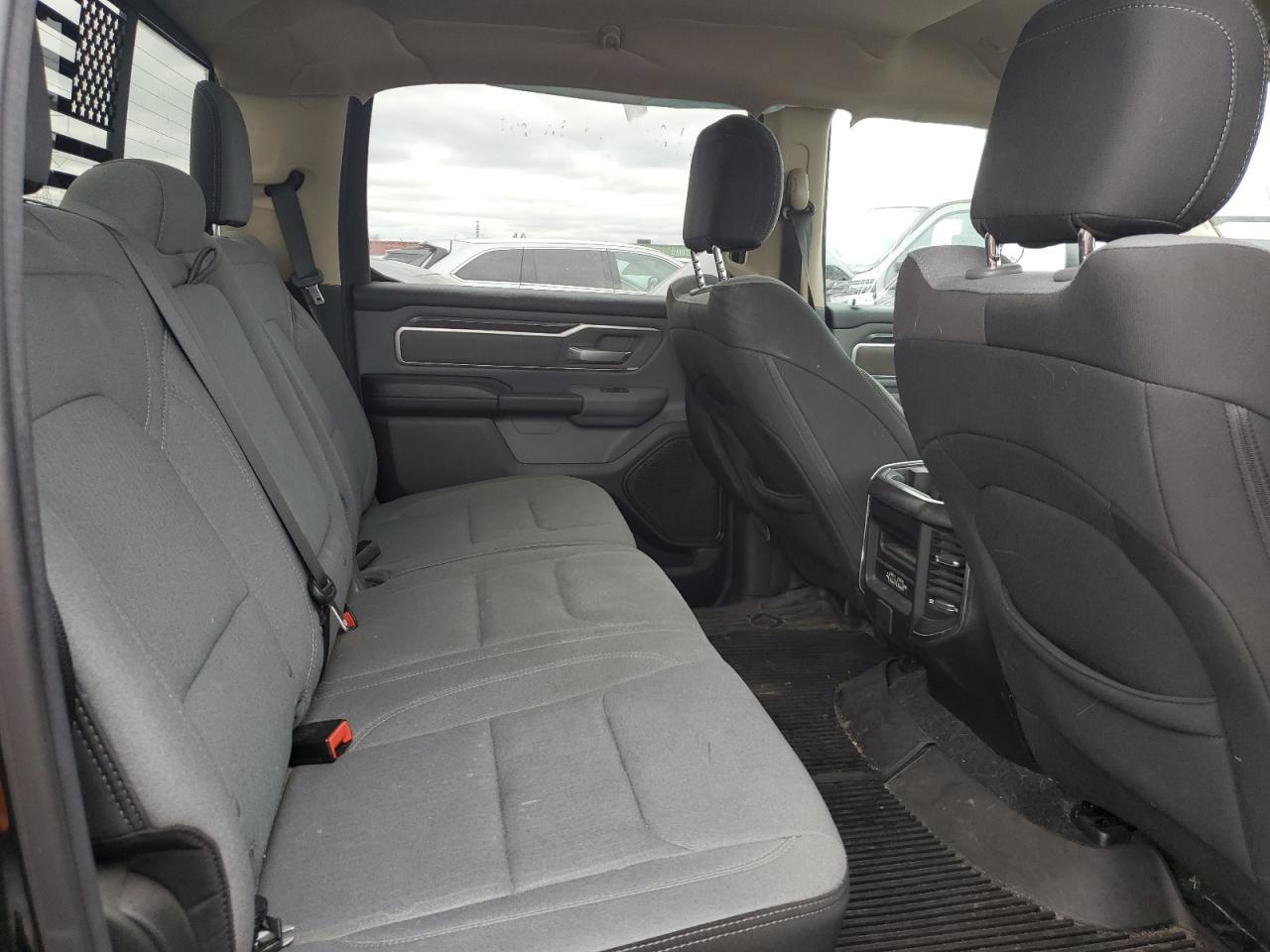 2019 RAM 1500 - zdjęcie 10