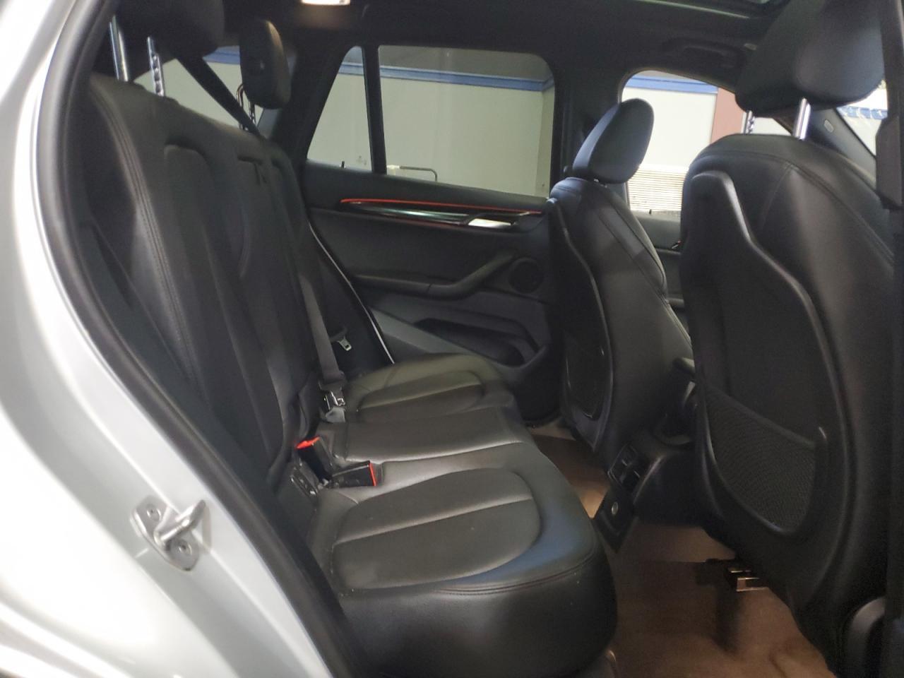 2017 BMW X1 xDrive28I - zdjęcie 11