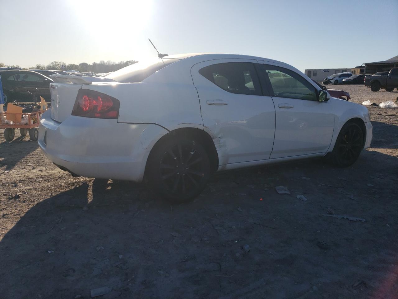 2013 Dodge Avenger Sxt - zdjęcie 3