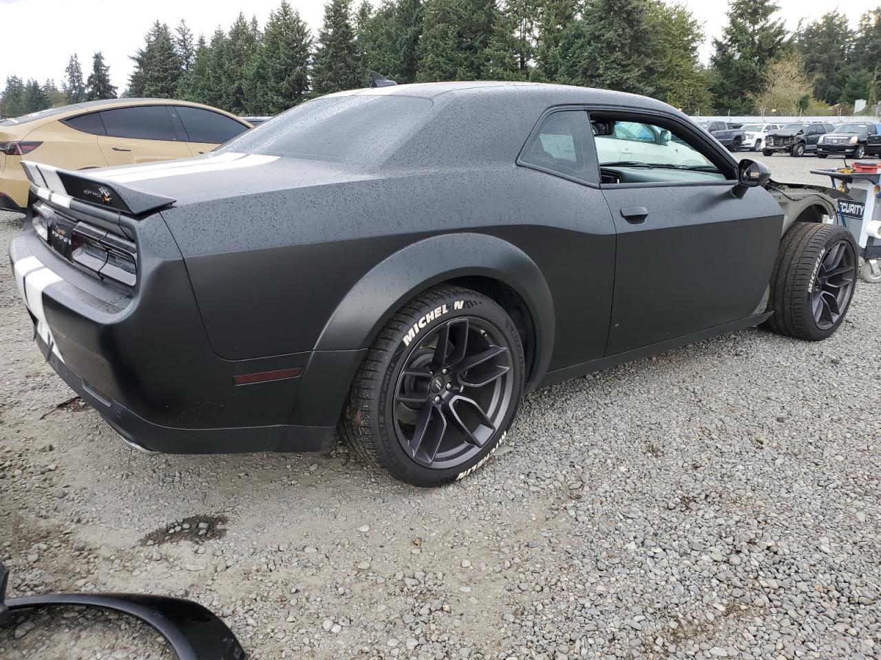 2021 Dodge Challenger - zdjęcie 3