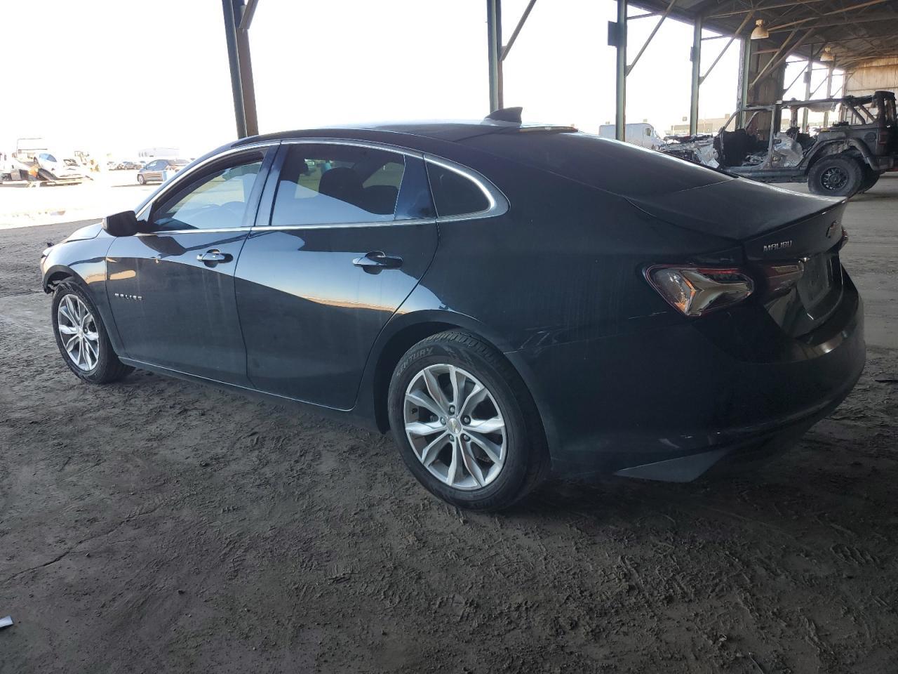 2020 Chevrolet Malibu Lt - zdjęcie 2