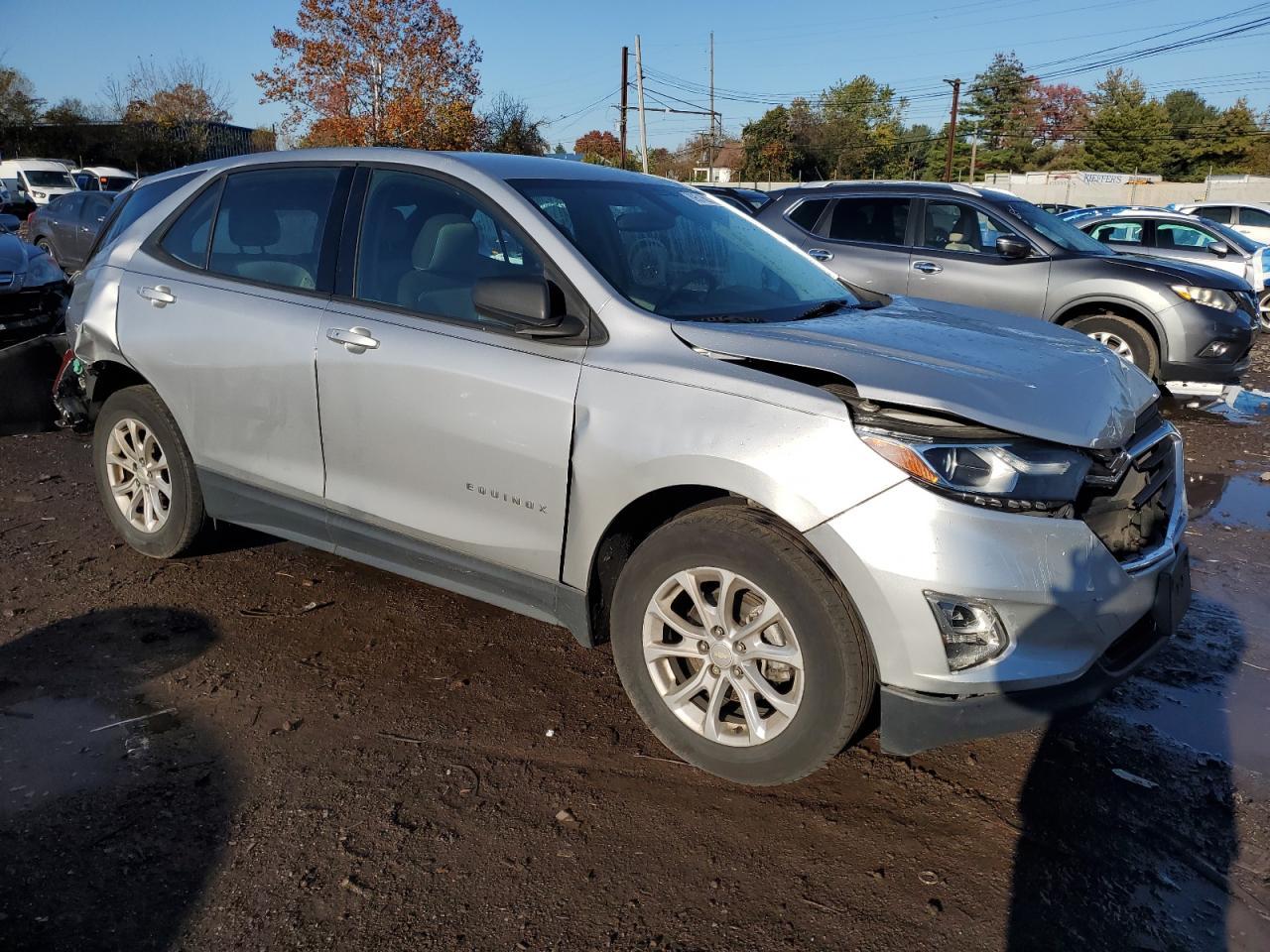 2018 Chevrolet Equinox Ls - zdjęcie 4