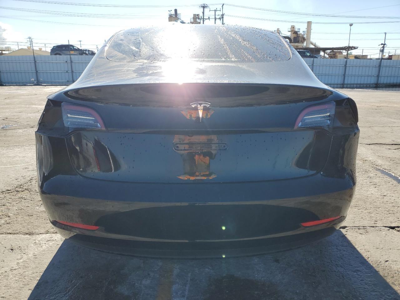 2023 Tesla Model 3 - zdjęcie 6