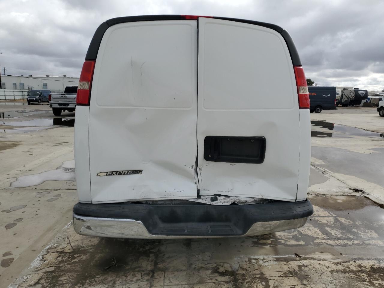 2017 Chevrolet Express G3500 - zdjęcie 6