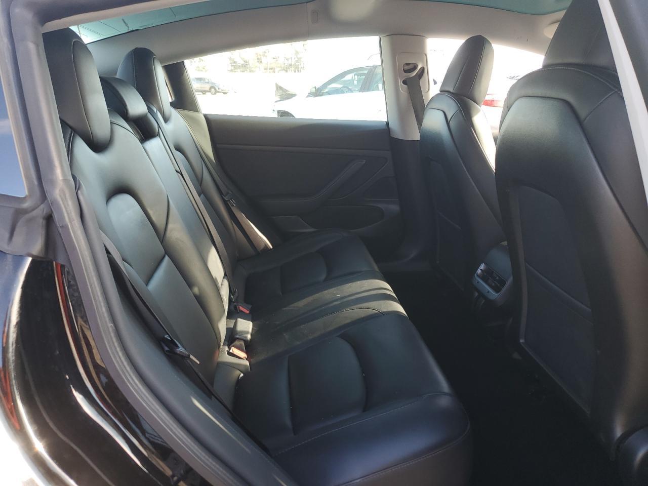 2020 Tesla Model 3 - zdjęcie 10