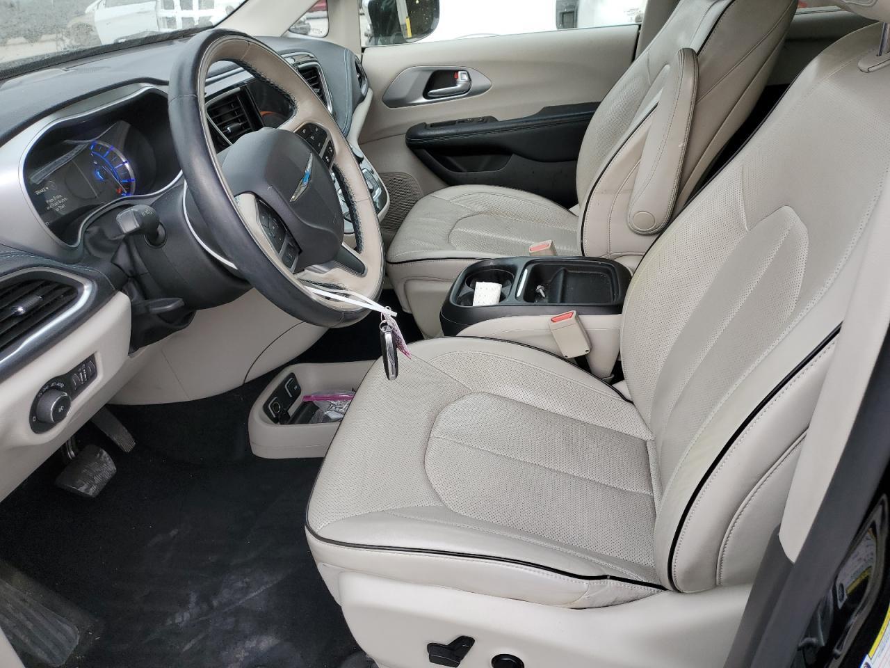 2017 Chrysler Pacifica - zdjęcie 7