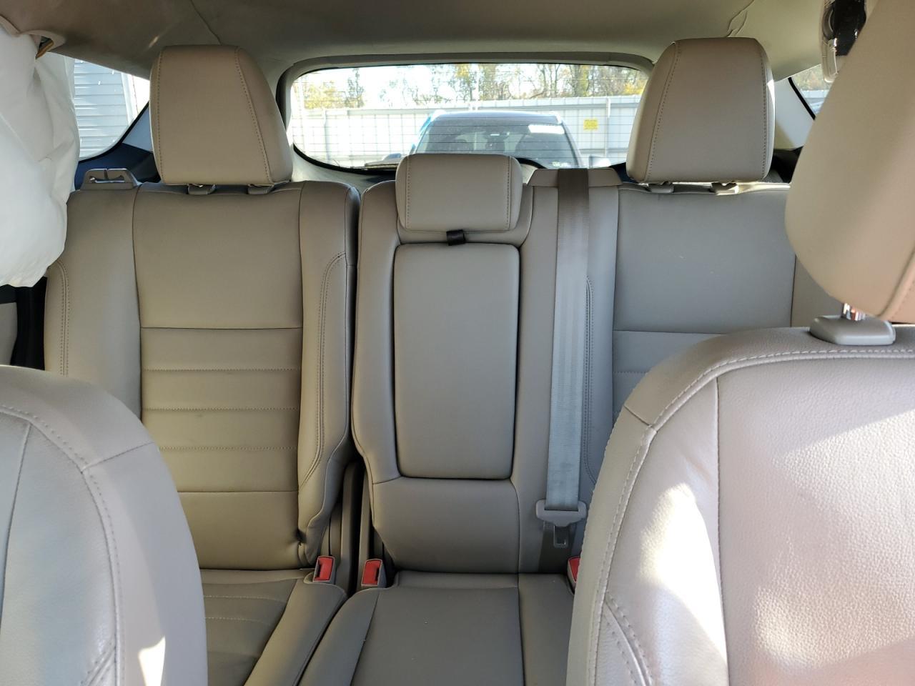 2015 Ford Escape - zdjęcie 10