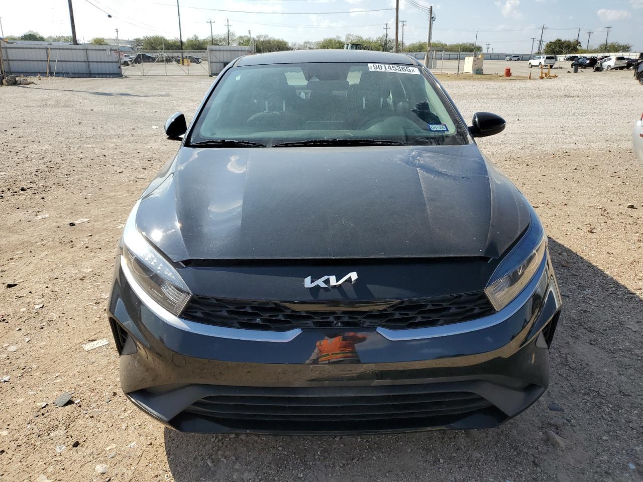 2022 Kia Forte - zdjęcie 5