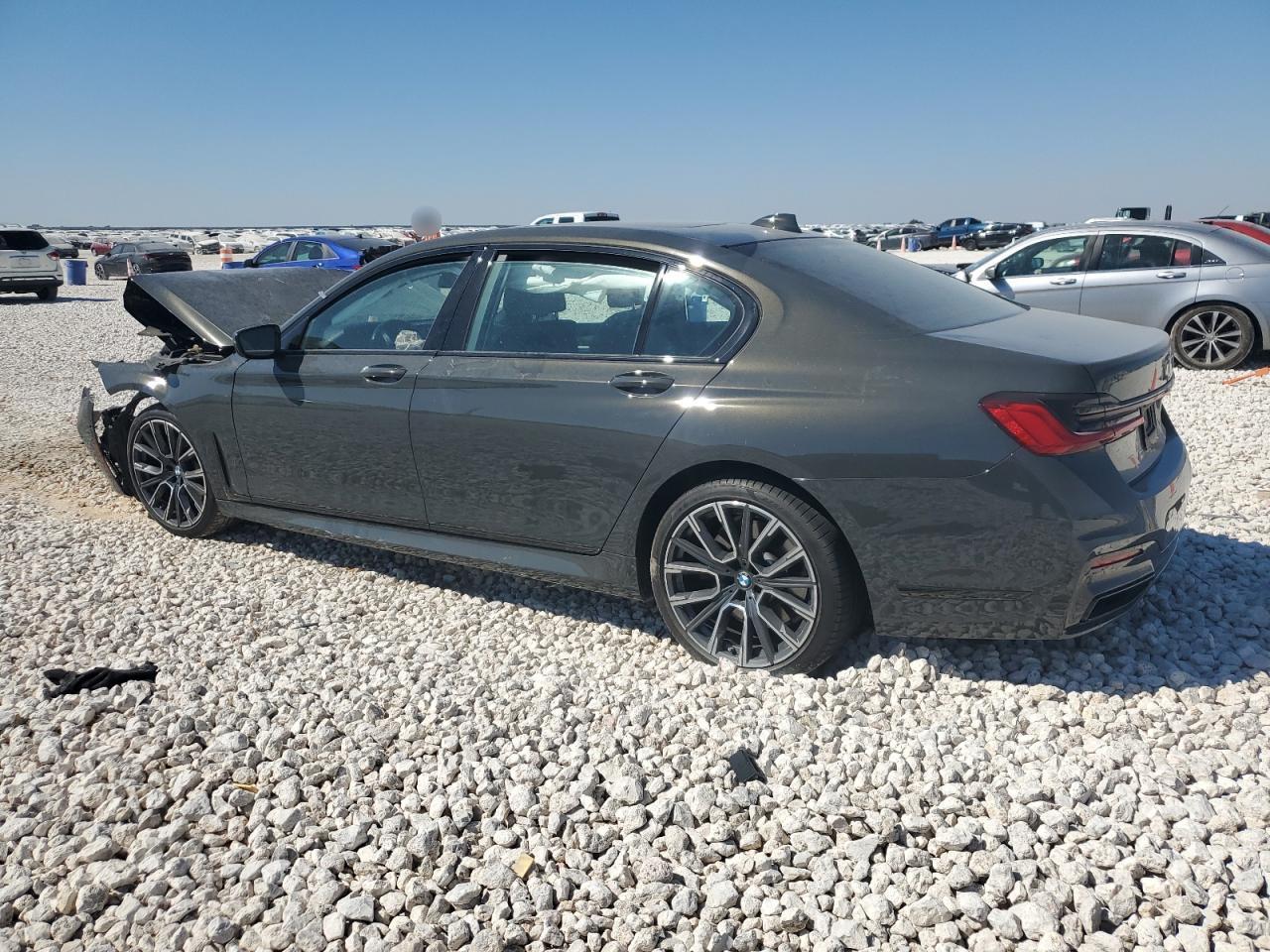 2022 BMW 740 I - zdjęcie 2