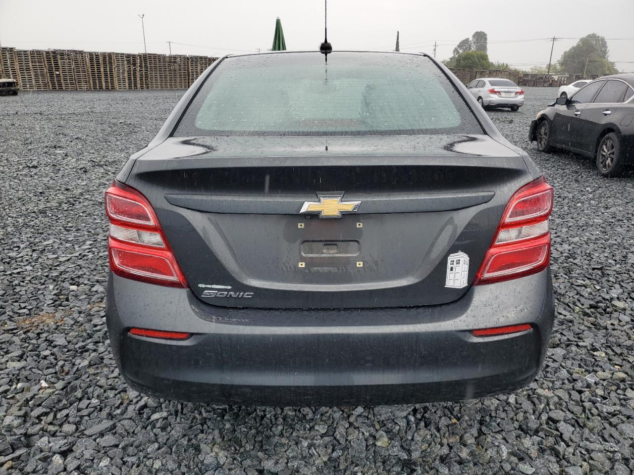 2017 Chevrolet Sonic - zdjęcie 6