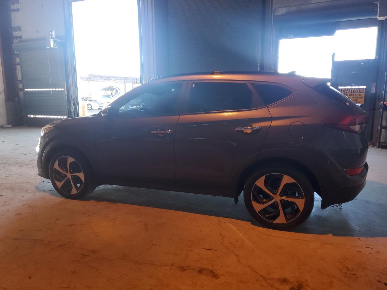 2016 Hyundai Tucson Limited - zdjęcie 2