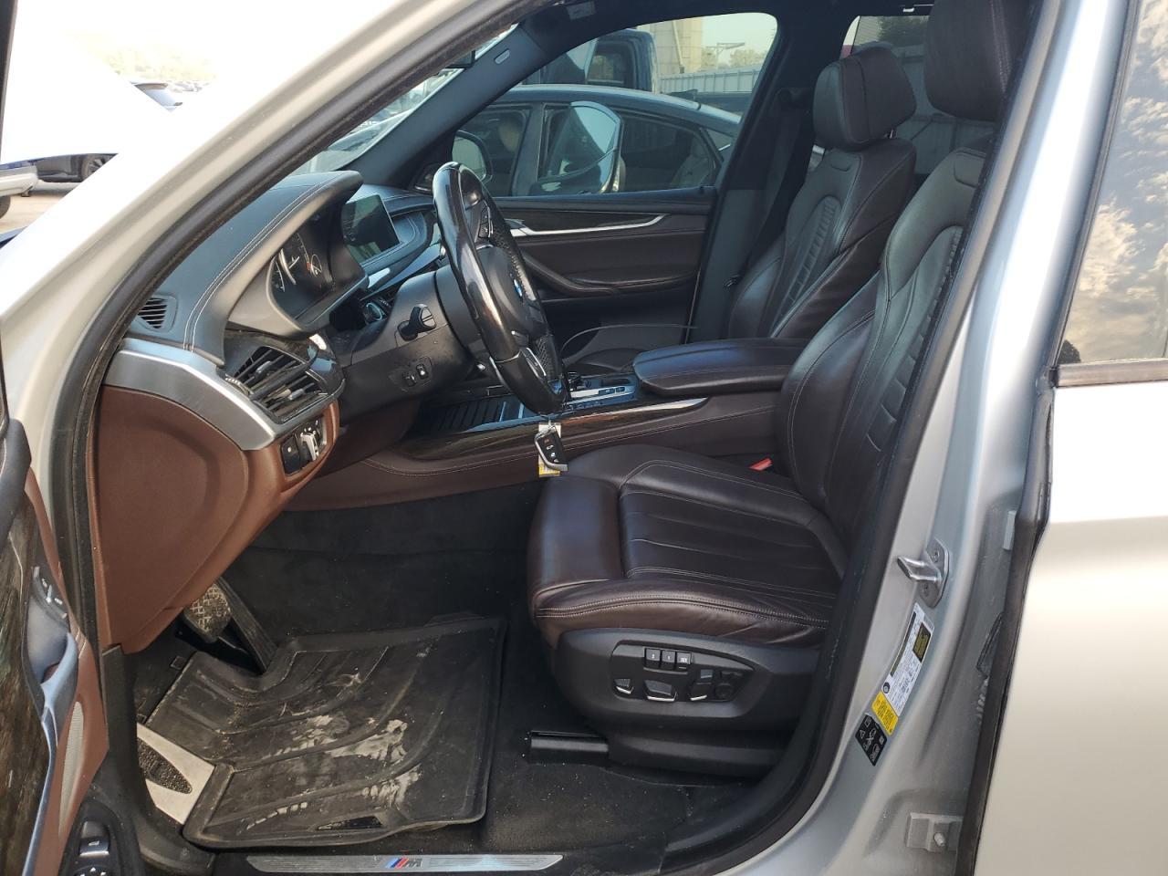2015 BMW X5 xDrive50I - zdjęcie 7
