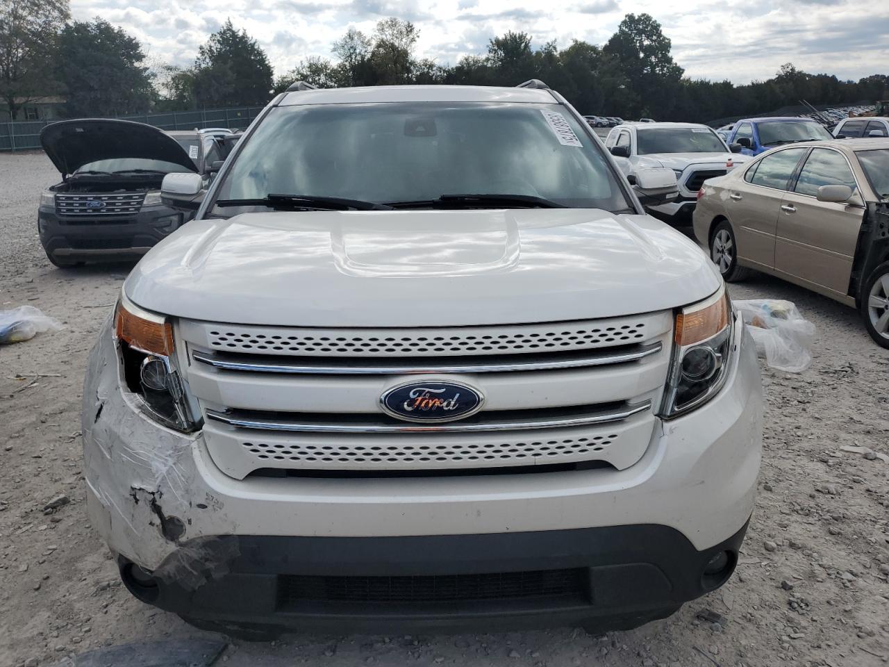 2014 Ford Explorer - zdjęcie 5