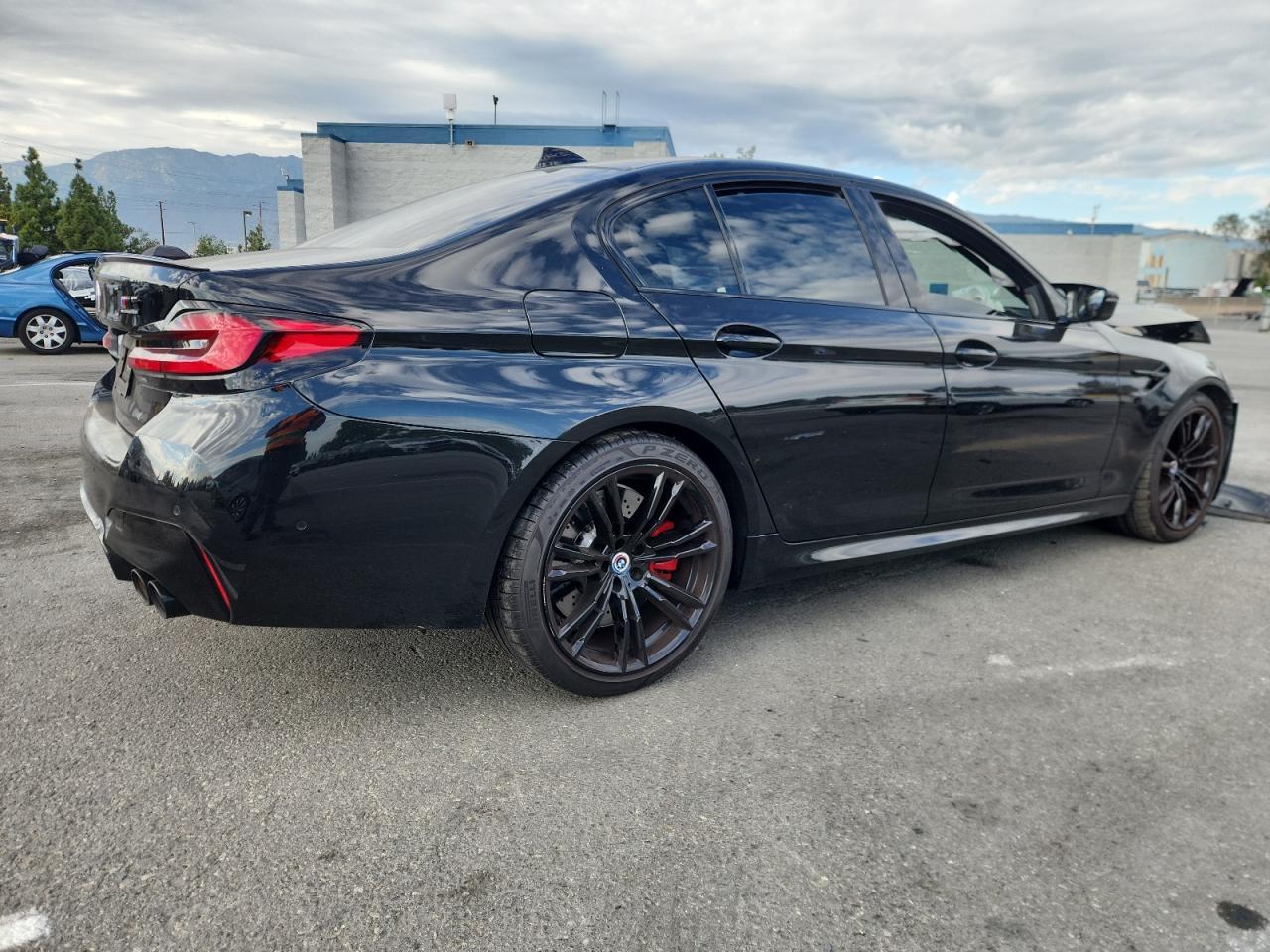 2023 BMW M5 - zdjęcie 3
