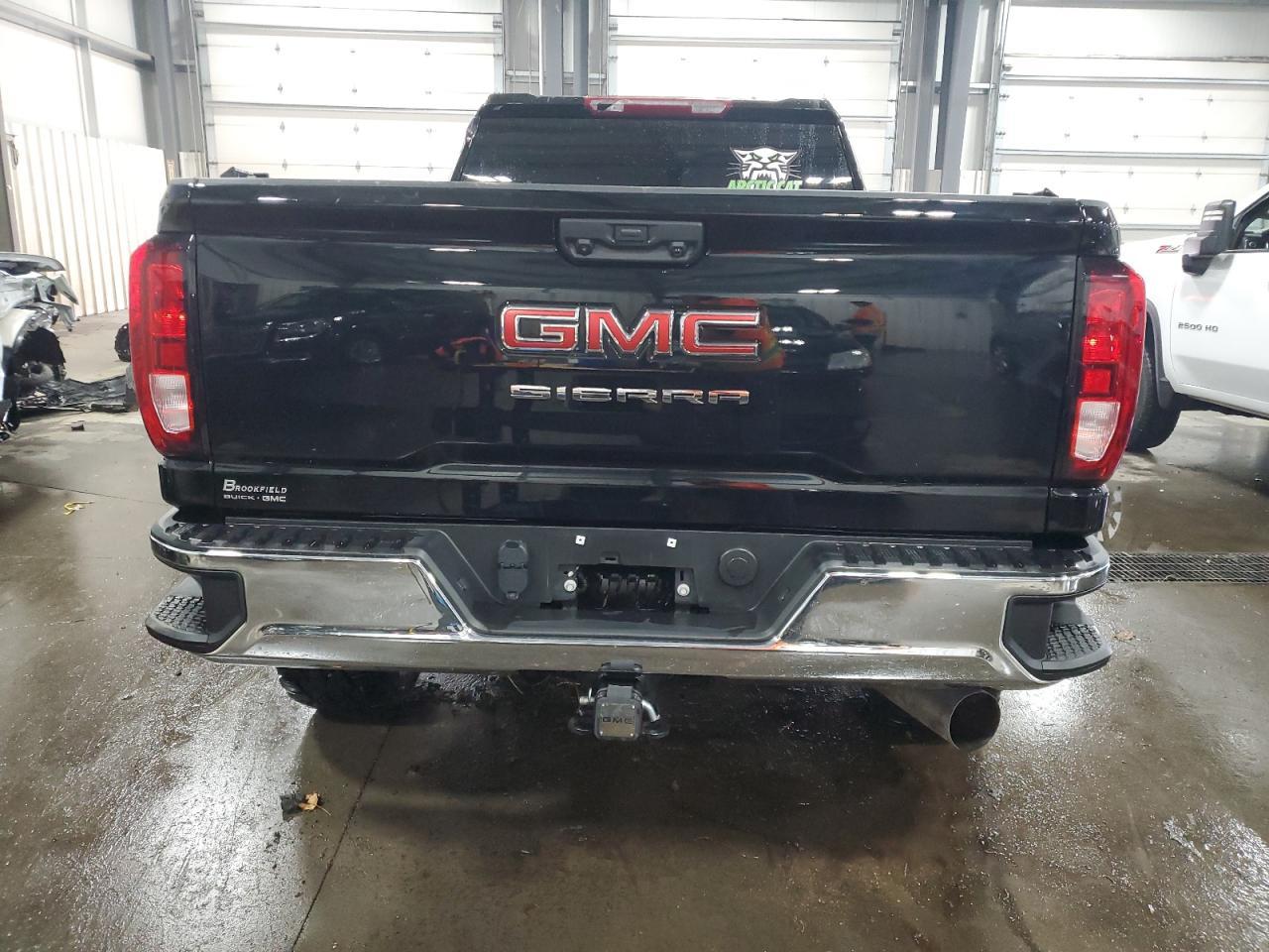 2025 GMC Sierra K3500 - zdjęcie 6
