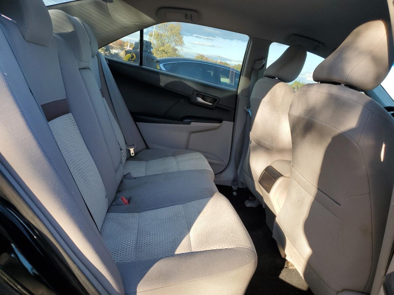2013 Toyota Camry - zdjęcie 10