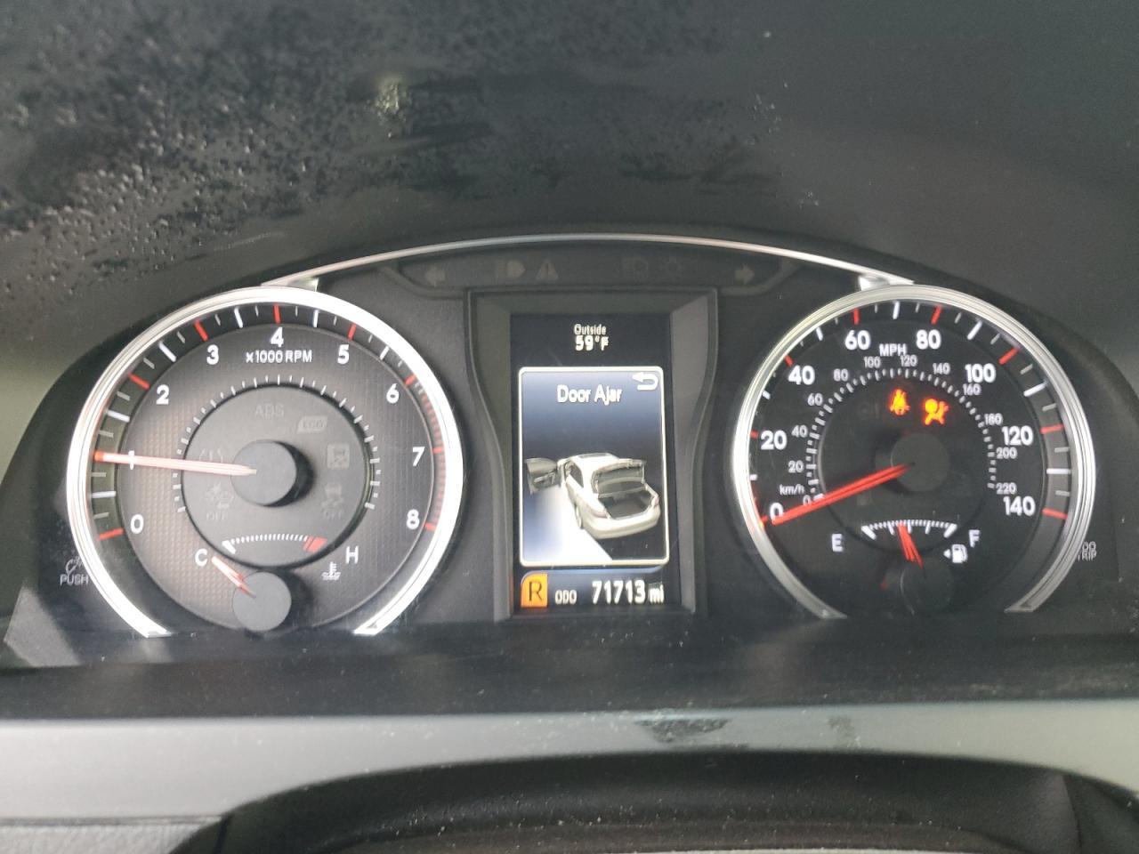 2016 Toyota Camry Le - zdjęcie 9