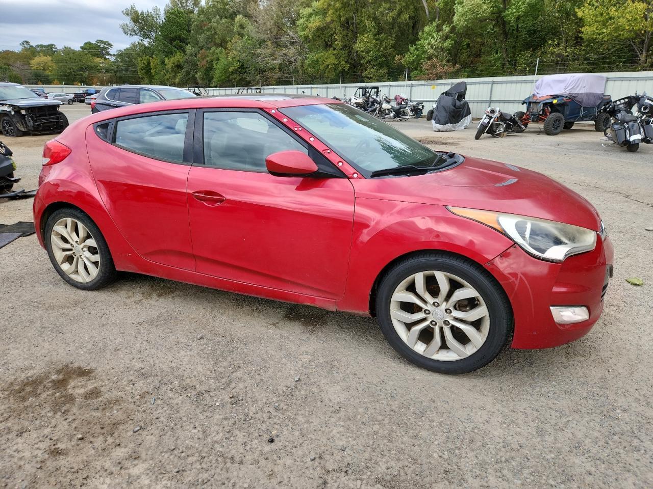 2013 Hyundai Veloster Base - zdjęcie 4